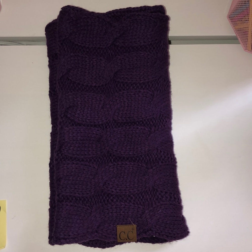 CC purple scarf!
